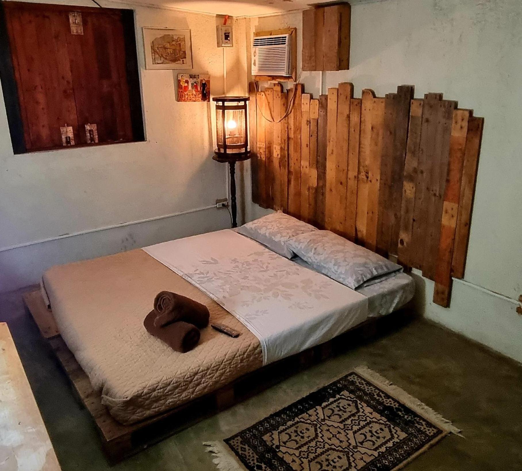 Marius B&B & Hostel Silang Exterior photo