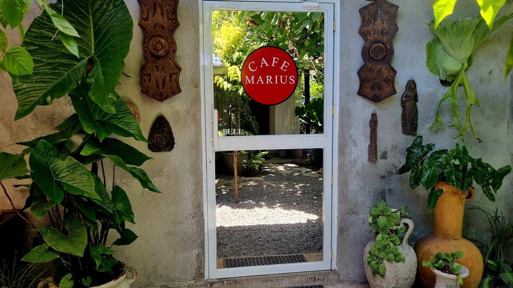 Marius B&B & Hostel Silang Exterior photo