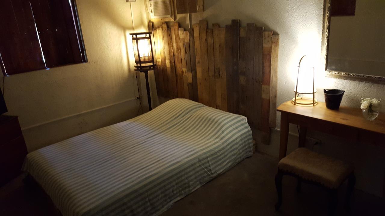 Marius B&B & Hostel Silang Exterior photo