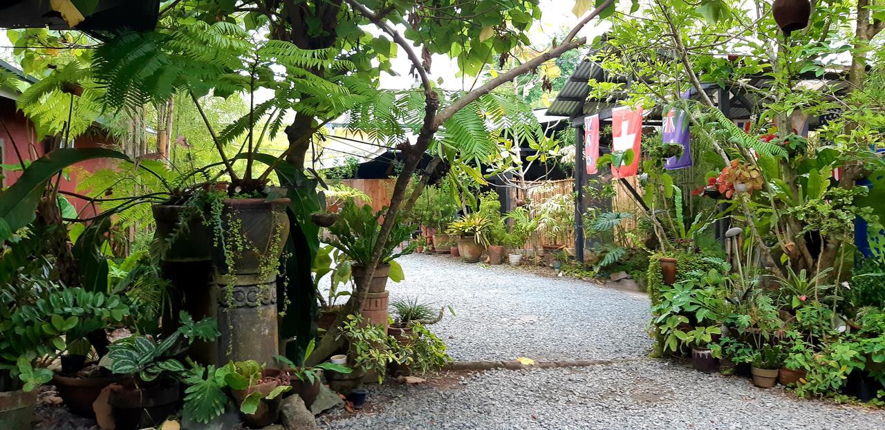 Marius B&B & Hostel Silang Exterior photo