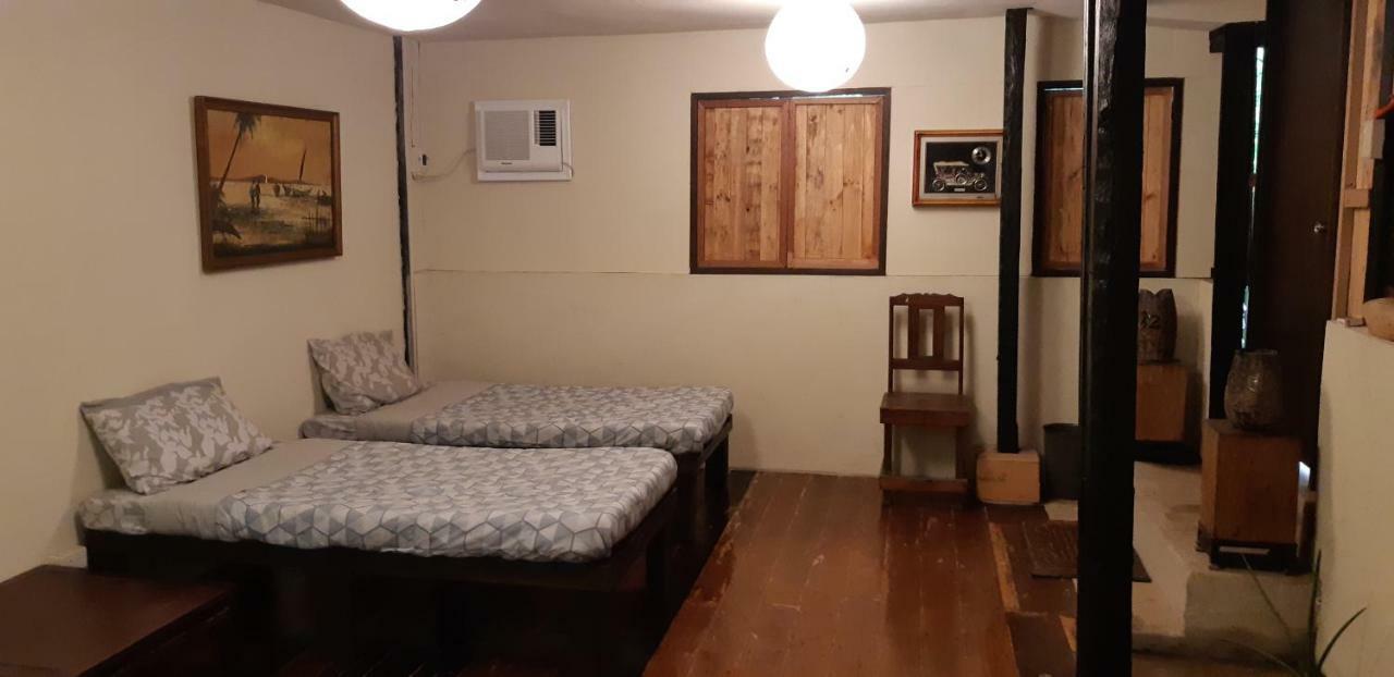 Marius B&B & Hostel Silang Exterior photo